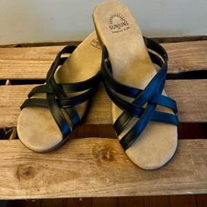 BASS Sunjuns Sheila Sandals Black Strap Slides Wedge Size 7